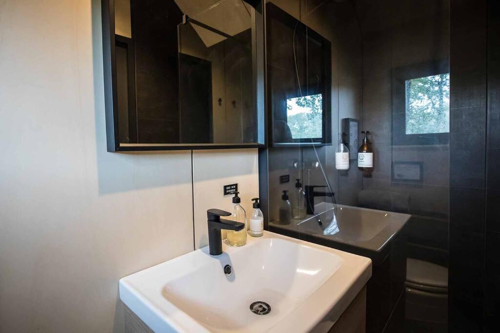 L'envolee Ecolodge, Tiny House Au Coeur Des Vignes